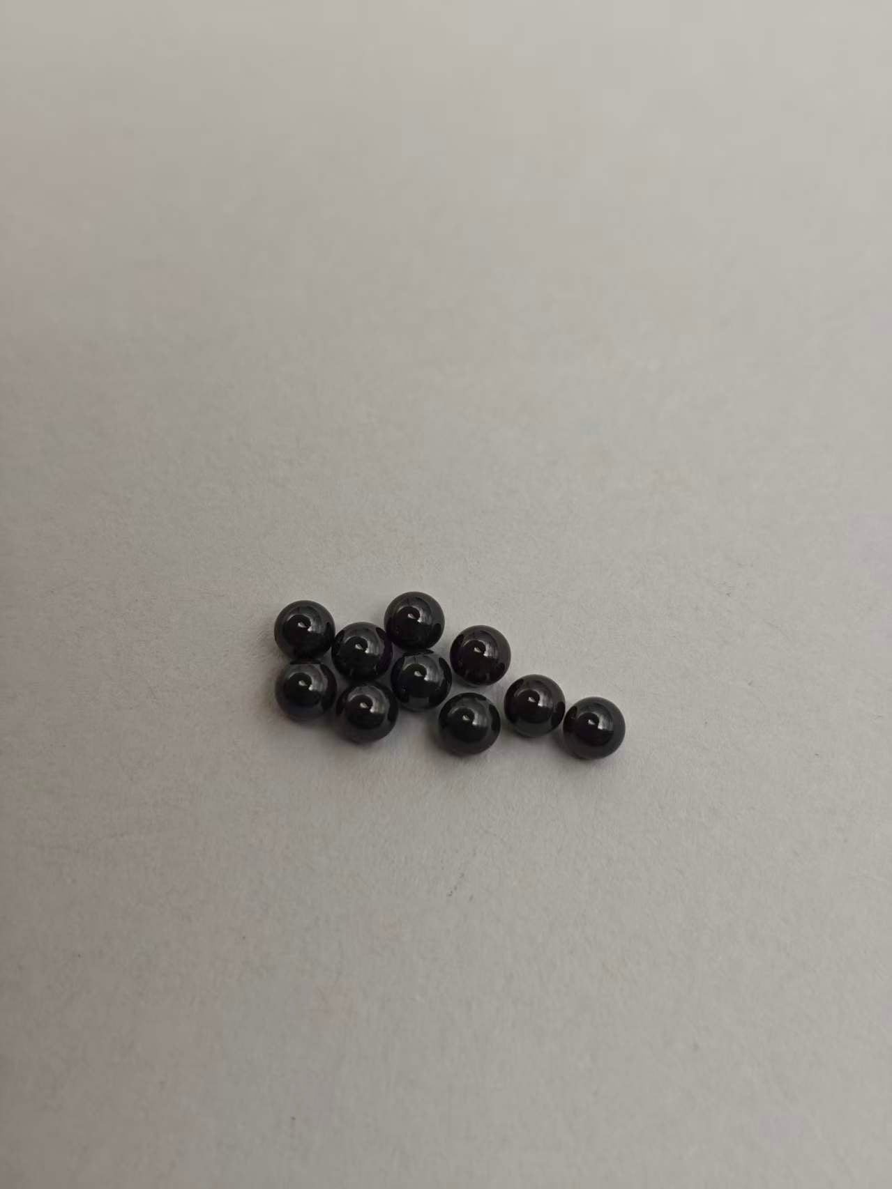 Zirconium nitride balls