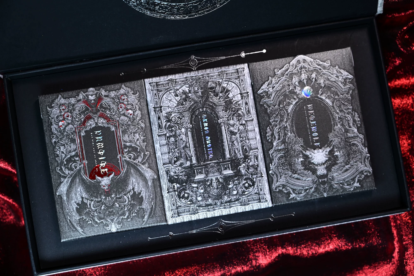 [THE GILDED DUST] Collector's Box Set（Low stock）