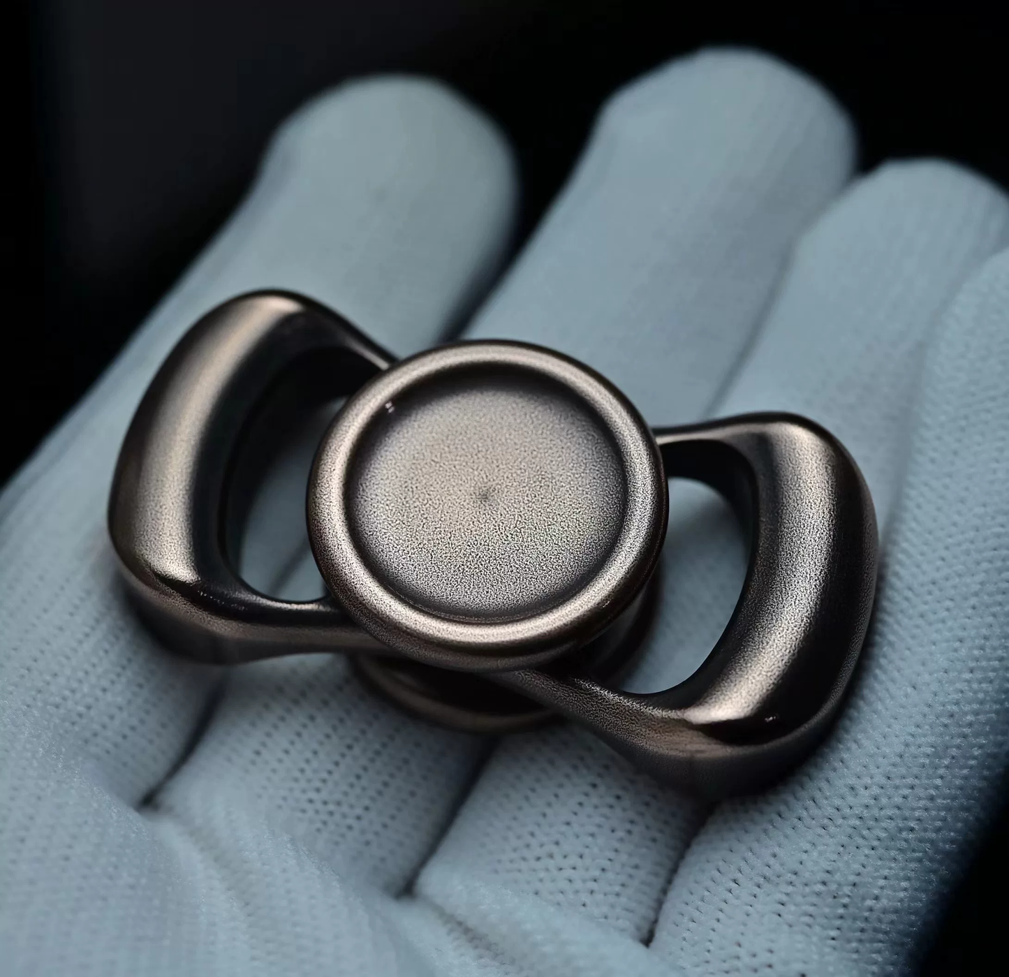 Horizon Original Curved EDC Finger Spinner by Asia-Pacific Dynamics